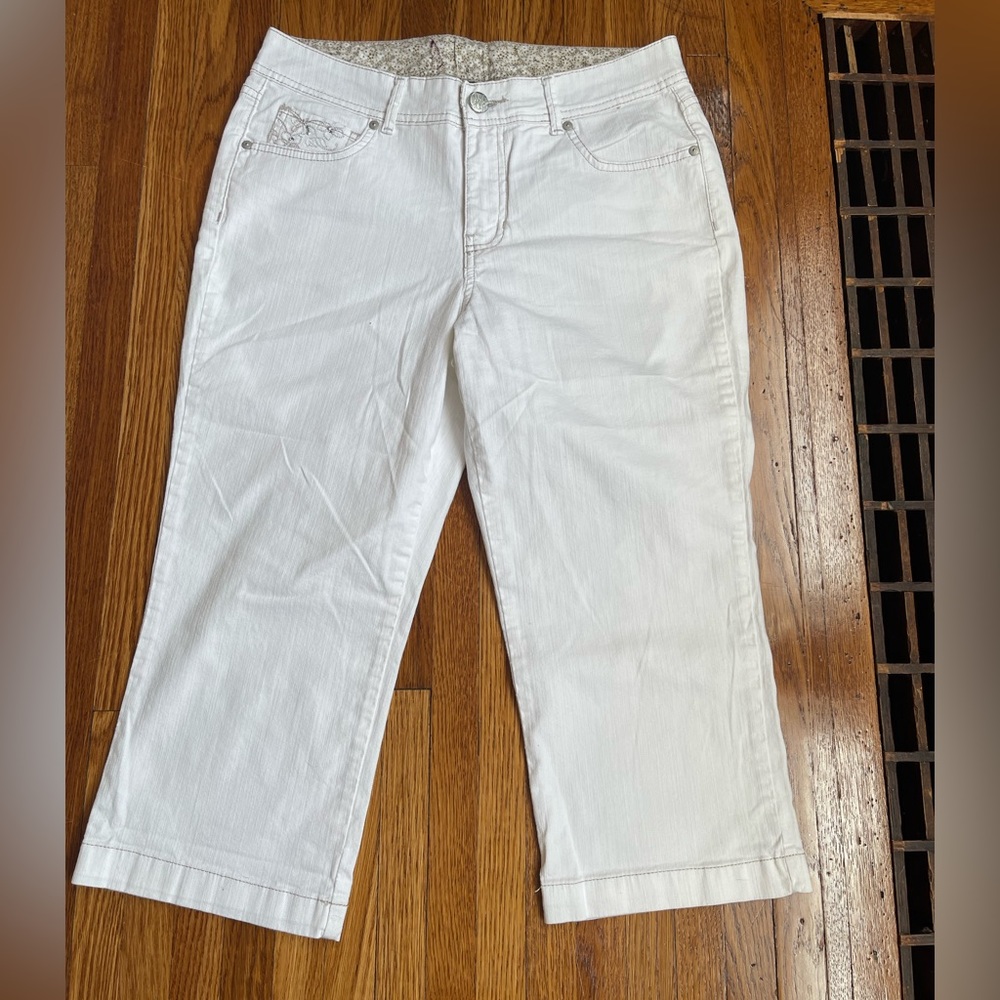 Women’s White Cropped Jeans